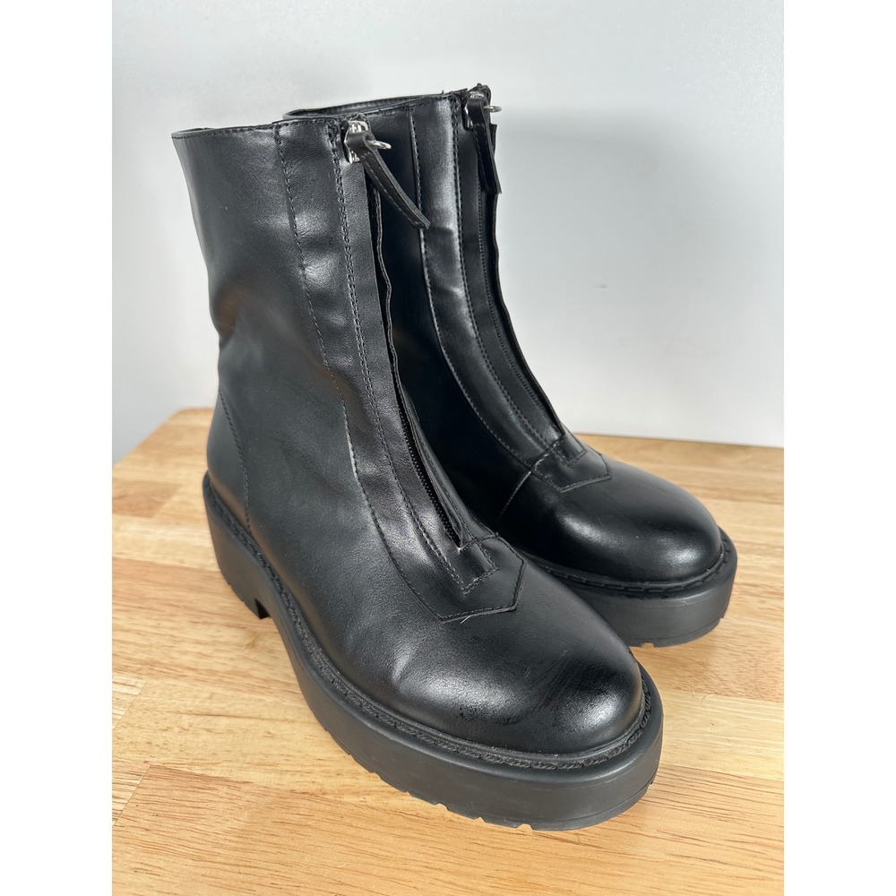 Steve Madden Monrow Black Solid Front Zip Platform Lug Sole Combat Boots 8M